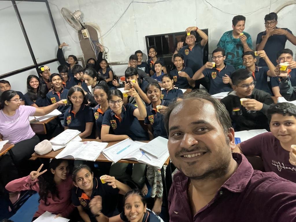 WhatsApp Image 2024-03-16 at 18.22.39 (1)